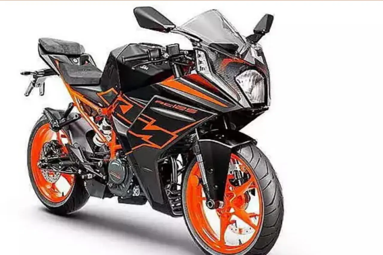 KTM RC 125 New Year Offers